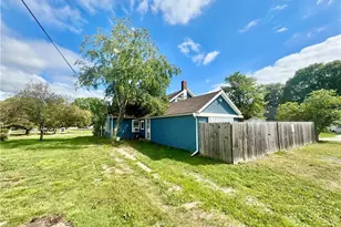 22 E Main St, Wakeman, OH 44889 - Photo 3