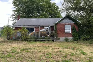 51561 Failer St, East Palestine, OH 44413 - Photo 3