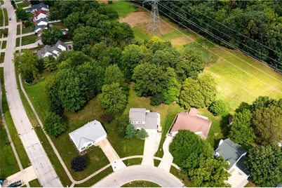 6238 Oak Tree Drive N, Lorain, OH 44053 - Photo 37