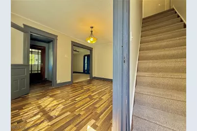 387 4th Street NW, Barberton, OH 44203 - Photo 11