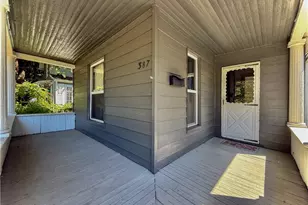 387 4th St NW, Barberton, OH 44203 - Photo 3