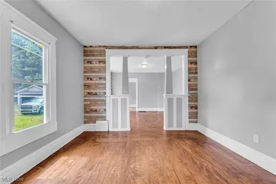 1174 La Croix Avenue, Akron, OH 44307 - Photo 5