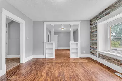 1174 La Croix Avenue, Akron, OH 44307 - Photo 9