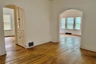 227 6th St, Elyria, OH 44035 - Photo 11