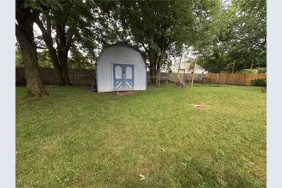 110 Habant Drive, Amherst, OH 44001 - Photo 37