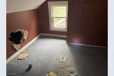 559 Morgan Avenue, Akron, OH 44311 - Photo 3