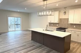 3807 Overlook Ct, Akron, OH 44333 - Photo 5