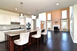 17581 Gates Landing Dr, Chagrin Falls, OH 44023 - Photo 7