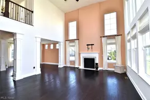 17581 Gates Landing Dr, Chagrin Falls, OH 44023 - Photo 5