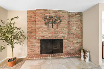 624-1 Russet Woods Court, Aurora, OH 44202 - Photo 19