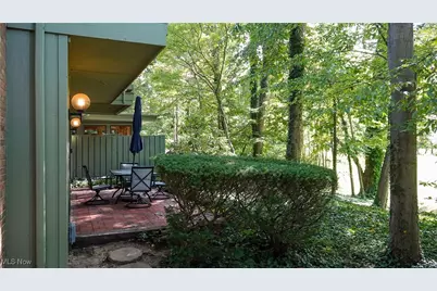 624-1 Russet Woods Court, Aurora, OH 44202 - Photo 29