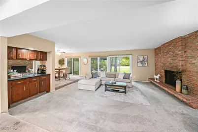 624-1 Russet Woods Court, Aurora, OH 44202 - Photo 5