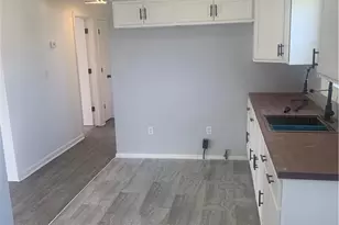 16205 Kollin Ave, Loveland, OH 44128 - Photo 7