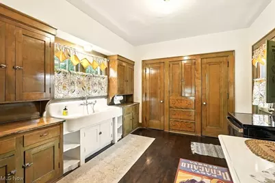 348 N Broadway Street, New Philadelphia, OH 44663 - Photo 15