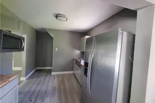 1095 E 146th Street E, Loveland, OH 44110 - Photo 9