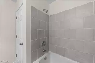 331 Abbe Rd N, Elyria, OH 44035 - Photo 15