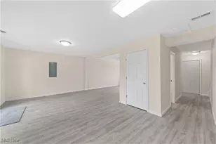 335 Abbe Rd N, Elyria, OH 44035 - Photo 9