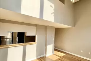 1133 W 9th St, Loveland, OH 44113 - Photo 3