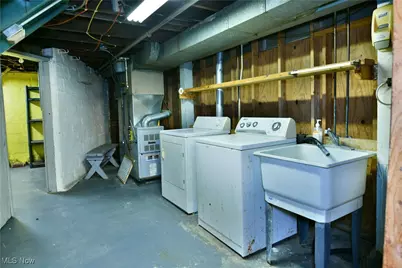 664 Tenney Avenue, Campbell, OH 44405 - Photo 41