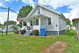 664 Tenney Ave, Campbell, OH 44405 - Photo 3