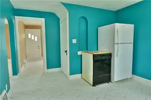 664 Tenney Ave, Campbell, OH 44405 - Photo 21