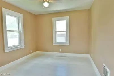 664 Tenney Avenue, Campbell, OH 44405 - Photo 23