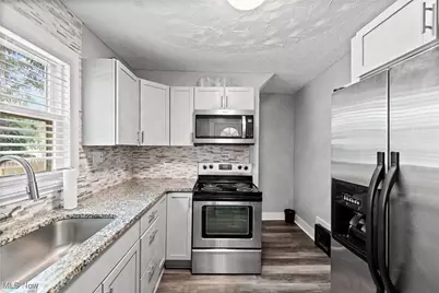 444 Evers Street, Akron, OH 44310 - Photo 11