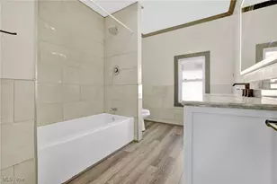 121 Lake St, Akron, OH 44301 - Photo 27