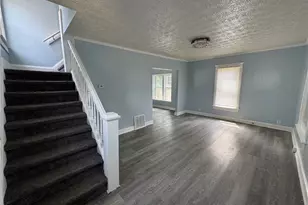 157 Henry St, Akron, OH 44305 - Photo 5