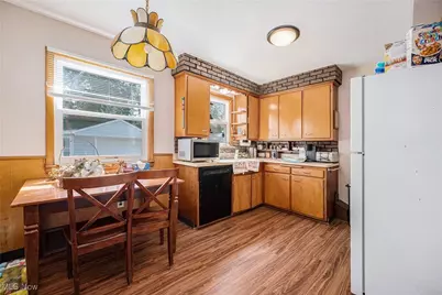 21170 Wilmore Avenue, Euclid, OH 44123 - Photo 7