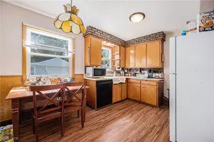 21170 Wilmore Ave, Euclid, OH 44123 - Photo 7