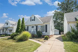 21170 Wilmore Ave, Euclid, OH 44123 - Photo 3