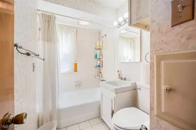 21170 Wilmore Avenue, Euclid, OH 44123 - Photo 9