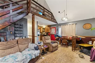 52025 Betts Rd, Wellington, OH 44090 - Photo 9