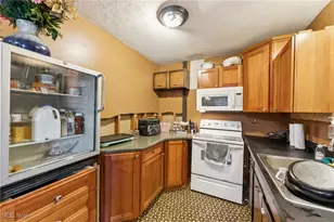 52025 Betts Rd, Wellington, OH 44090 - Photo 5