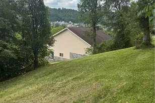 56624 Boyd Ave, Bridgeport, OH 43912 - Photo 7