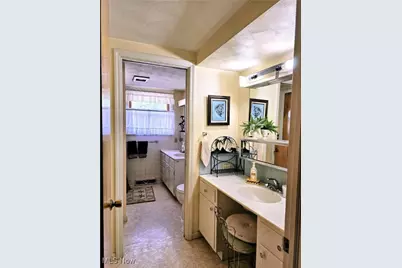 105 Franklin, St Clairsville, OH 43950 - Photo 21