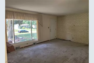 70 Richard, Munroe Falls, OH 44262 - Photo 9