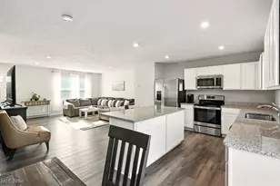 3923 Higgins Dr, Norton, OH 44203 - Photo 11