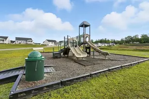 3923 Higgins Dr, Norton, OH 44203 - Photo 9