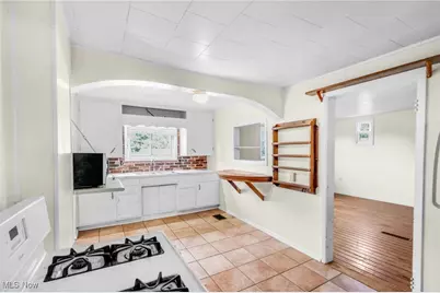 733 Critchfield Street, Millersburg, OH 44654 - Photo 11