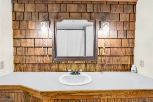 733 Critchfield St, Millersburg, OH 44654 - Photo 27