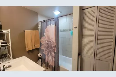 14018 Parkdale Avenue, Loveland, OH 44111 - Photo 11