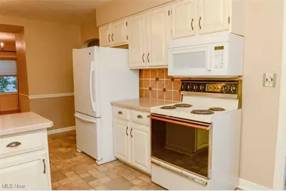 148 Marcia Drive, Youngstown, OH 44515 - Photo 3