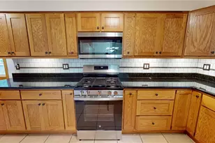 8908 Southern Hwy, Rockport, WV 26169 - Photo 9