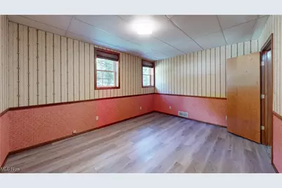 8908 Southern Highway, Rockport, WV 26169 - Photo 15