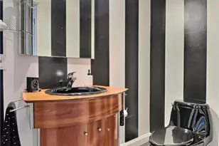 2339 Edgehill Rd, Loveland, OH 44106 - Photo 7