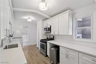 13855 Clifton Blvd, Oakwood, OH 44107 - Photo 13