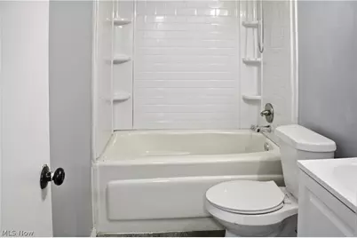 1313 Humbolt Avenue, Youngstown, OH 44502 - Photo 9