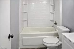 1313 Humbolt Ave, Youngstown, OH 44502 - Photo 9